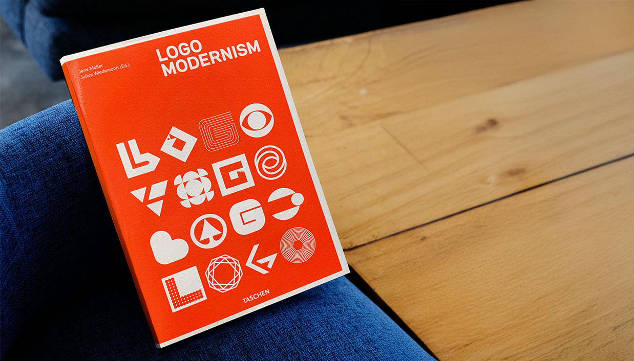 libro diseño Logo Modernism